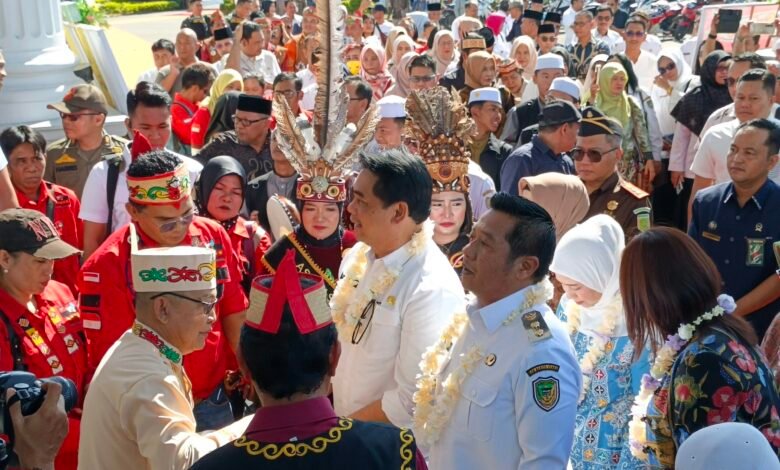 Shalahuddin Gelar Selamatan dan Syukuran Menempati Rumah Jabatan Bupati Shalahuddin Gelar Selamatan dan Syukuran Menempati Rumah Jabatan Bupati