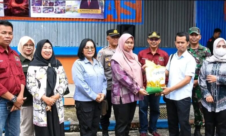 Pemkab Barito Utara Gelar Gerakan Pangan Murah Pemkab Barito Utara Gelar Gerakan Pangan Murah