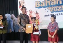 Sekda Barito Utara Buka Festival Tunas Bahasa Ibu