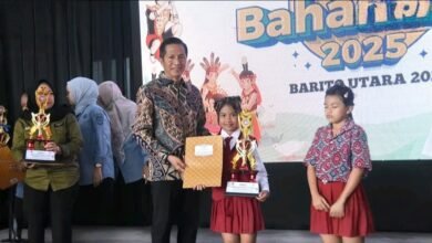 Sekda Barito Utara Buka Festival Tunas Bahasa Ibu