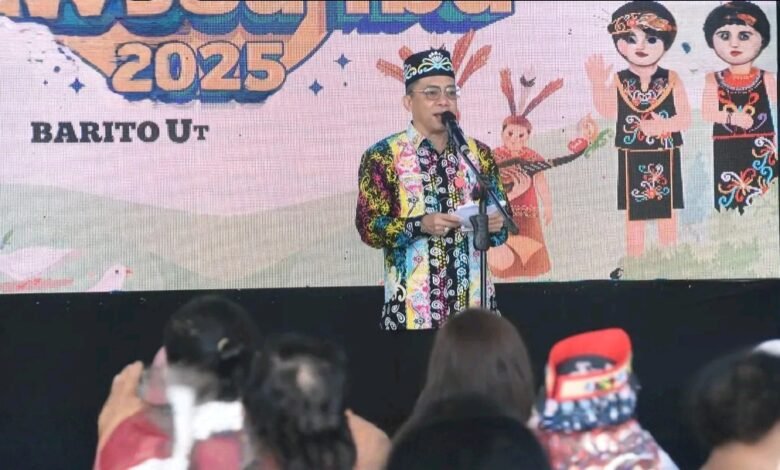 206 Siswa Ikuti Festival Tunas Bahasa Ibu 206 Siswa Ikuti Festival Tunas Bahasa Ibu