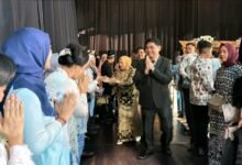 Shalahuddin Pimpin Rombongan Barito Utara di Pernikahan Putra Gubernur