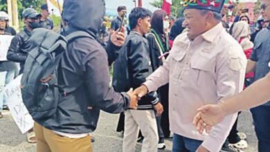 Ketua DPRD Kapuas Temui Mahasiswa: Aspirasi Akan Diteruskan ke Pusat