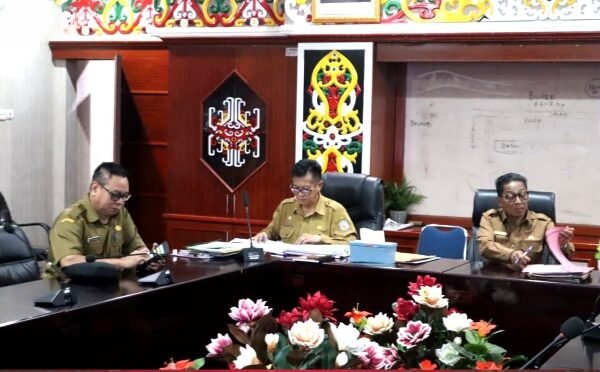 Bupati Heriyus Dorong ASN Murung Raya Lahirkan Inovasi Daerah Bupati Heriyus Dorong ASN Murung Raya Lahirkan Inovasi Daerah