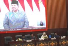 Bupati Heriyus dan Legislatif Dengarkan Pidato Kenegaraan Prabowo