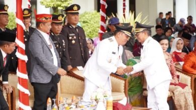 Pimpin Upacara HUT RI ke-80, Bupati Heriyus Ajak Seluruh Pihak Wujudkan Cita-Cita Bangsa