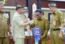 Bupati Heriyus Apresiasi Hibah Sarpras Sampah dari Gubernur Kalteng Bupati Heriyus Apresiasi Hibah Sarpras Sampah dari Gubernur Kalteng