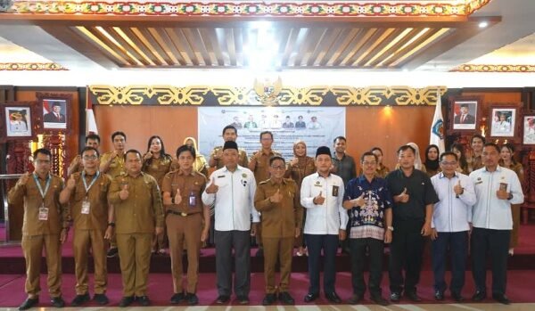 Wujudkan Kepastian Hukum, Pemkab Murung Raya Bersinergi untuk Layanan Terpadu Sidang Keliling Isbat Nikah Wujudkan Kepastian Hukum, Pemkab Murung Raya Bersinergi untuk Layanan Terpadu Sidang Keliling Isbat Nikah