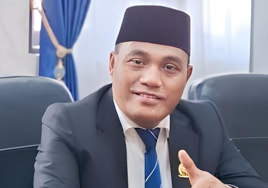 Kabel Semrawut Ancam Keselamatan Warga, DPRD Kapuas Desak Penataan Segera Kabel Semrawut Ancam Keselamatan Warga, DPRD Kapuas Desak Penataan Segera