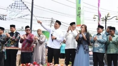 Bupati Barito Utara Pimpin Pelepasan Pawai Ta’aruf Kafilah MTQH se-Kalteng Bupati Barito Utara Pimpin Pelepasan Pawai Ta’aruf Kafilah MTQH se-Kalteng