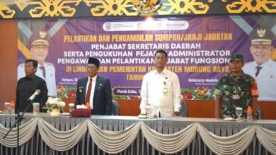 Heriyus Ingatkan Pejabat Murung Raya Tanamkan Dedikasi dan Integritas dalam Tugas Baru