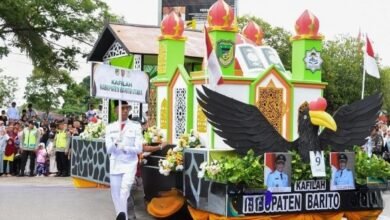 39 Rombongan Meriahkan Pawai Ta’aruf MTQH Kalteng ke-33 di Barito Utara