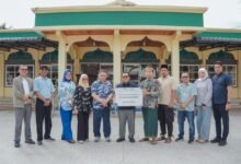 Jamkrindo, IFG, dan Kejaksaan Berkolaborasi Salurkan Bantuan Renovasi Masjid dan Surau di PariamanJamkrindo, IFG, dan Kejaksaan Berkolaborasi Salurkan Bantuan Renovasi Masjid dan Surau di Pariaman