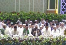 Ribuan Warga Barito Utara Bershalawat Bersama Habib Syech Ribuan Warga Barito Utara Bershalawat Bersama Habib Syech