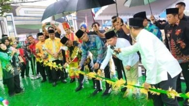 Dorong Ekonomi Kerakyatan, Gubernur Kalteng Agustiar Sabran Buka Pasar Rakyat