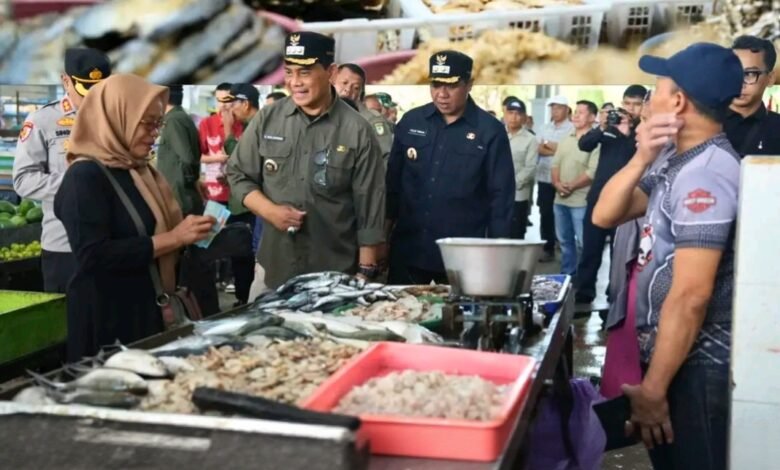 Turun ke Pasar Tradisional, Shalahudin Pastikan Harga Pangan Stabil Jelang Nataru