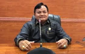 Ardiansah Dukung Tes Urine ASN: Perkuat Integritas dan Gerakan Kapuas Bersinar Ardiansah Dukung Tes Urine ASN: Perkuat Integritas dan Gerakan Kapuas Bersinar