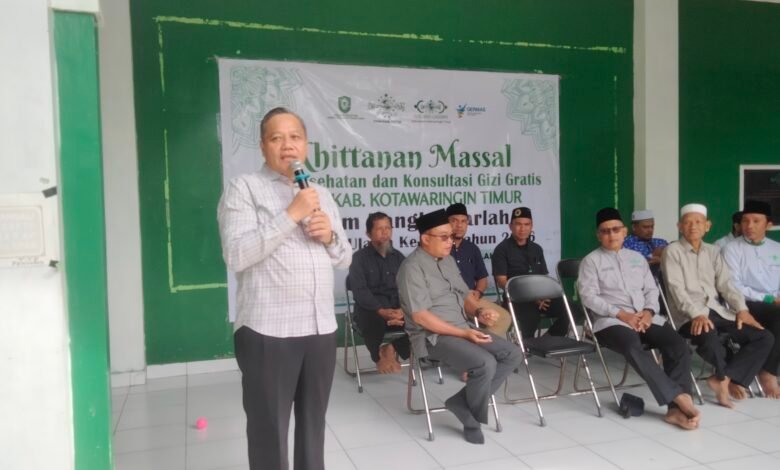 Pj Sekda Kotim Hadiri Khitanan Massal di PCNU Kotim