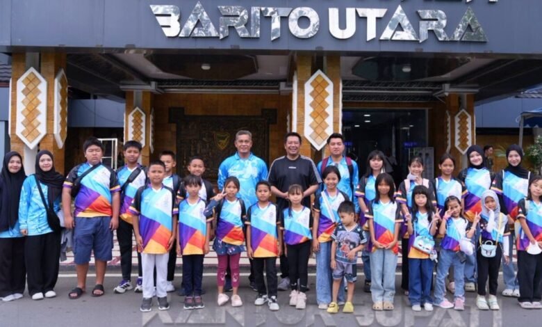 Lepas Kontingen Batara Swimming Club, Wabup Barito Utara Janjikan Dukungan Fasilitas