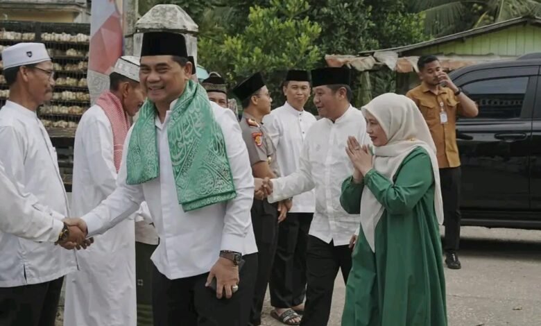 Berkah Safari Ramadhan ke-8, Warga Desa Sikui Terima Bantuan Rp 1 Miliar