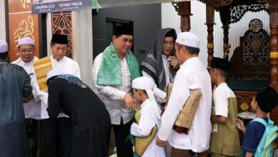 Bupati Barito Utara Serahkan Hibah Rp1 Miliar di Titik ke-11 Safari Ramadhan