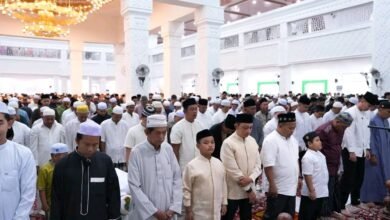 Bupati Shalahuddin Sholat Ied Bersama Warga di Masjid Shiratal Mustaqim