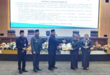 DPRD Barito Utara Dengarkan Jawaban Pemerintah atas Pandangan Fraksi soal Lima Raperda DPRD Barito Utara Dengarkan Jawaban Pemerintah atas Pandangan Fraksi soal Lima Raperda