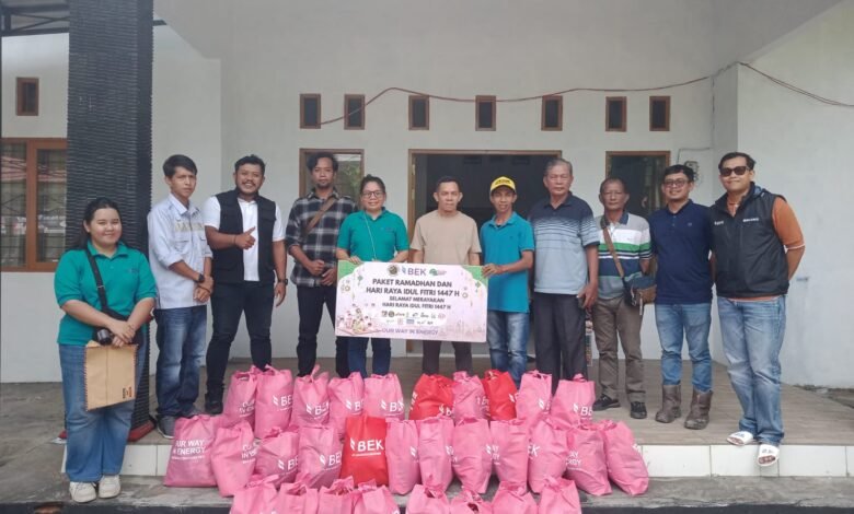 PT BEK & Mitra Kerja Salurkan Bantuan Ramadan di Barito Utara