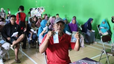 Viral! Desa Wunut Klaten Beri THR Rp250 Ribu per Jiwa, Bayi Baru Lahir Pun Dapat Viral! Desa Wunut Klaten Beri THR Rp250 Ribu per Jiwa, Bayi Baru Lahir Pun Dapat