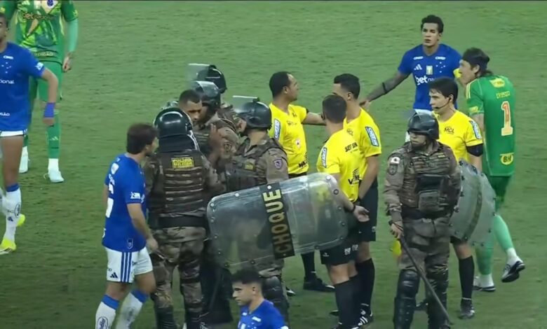 Pasca Keributan Massal, 23 Pemain Cruzeiro dan Atlético Mineiro Dikartu Merah