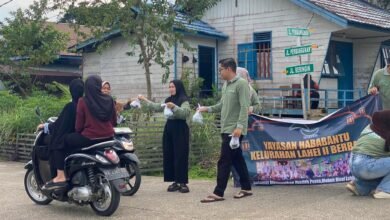 Yayasan Hababantu Lahei II Bagikan Takjil Kepada Warga di Bulan Ramadan Yayasan Hababantu Lahei II Bagikan Takjil Kepada Warga di Bulan Ramadan