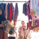 Sang Penjaga Tradisi Pakaian Keliling di Tengah Gempuran Belanja Online