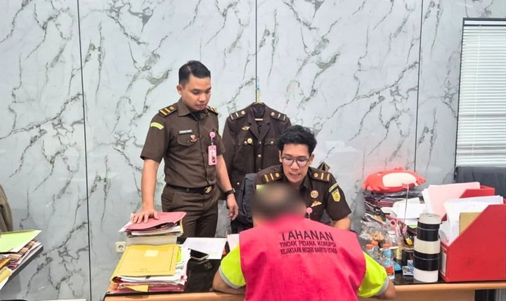 Rugikan Negara Hampir Setengah Miliar, Mantan Kades di Barito Utara Ditahan