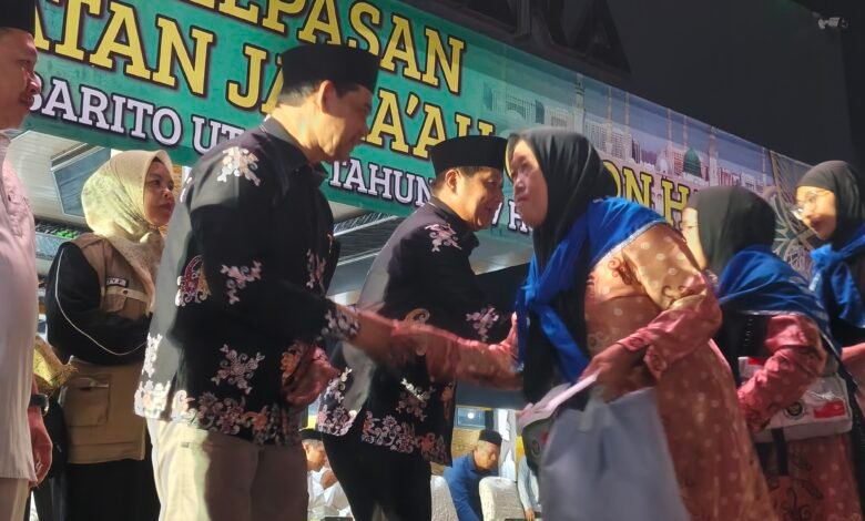 113 Jemaah Haji Barito Utara Dilepas, Isak Tangis Haru Warnai Keberangkatan