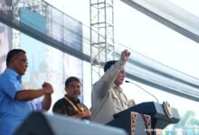 Presiden Prabowo Tekan Potongan Ojol di Bawah 10%, “Lo yang Keringat, Dia yang Dapat Duit!”