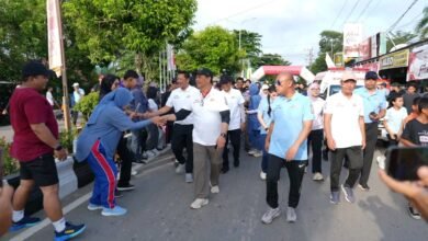 Meriah! Bupati Shalahuddin Hadiri Jalan Sehat Hari Bhayangkara Meriah! Bupati Shalahuddin Hadiri Jalan Sehat Hari Bhayangkara