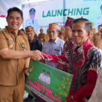 Pemkab Barito Utara Luncurkan Bansos Permakanan dan Honorarium Tokoh Adat