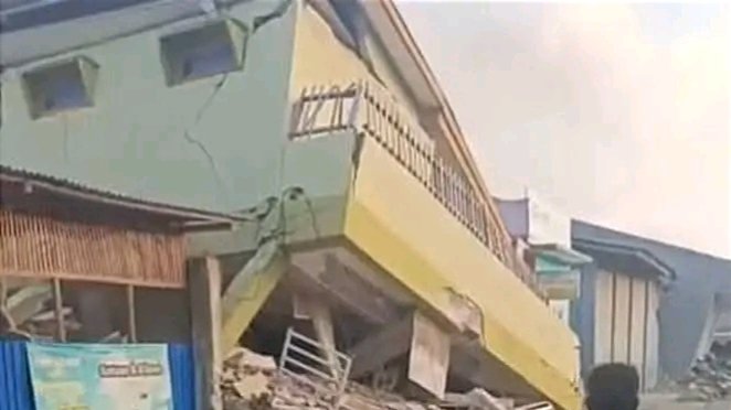 Gempa M 77 Guncang NTT: 14 Orang Dilaporkan Meninggal Dunia