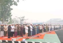 Sholat Istisqa di Barito Utara: Doa Minta Hujan dan Waspada Karhutla Sholat Istisqa di Barito Utara: Doa Minta Hujan dan Waspada Karhutla