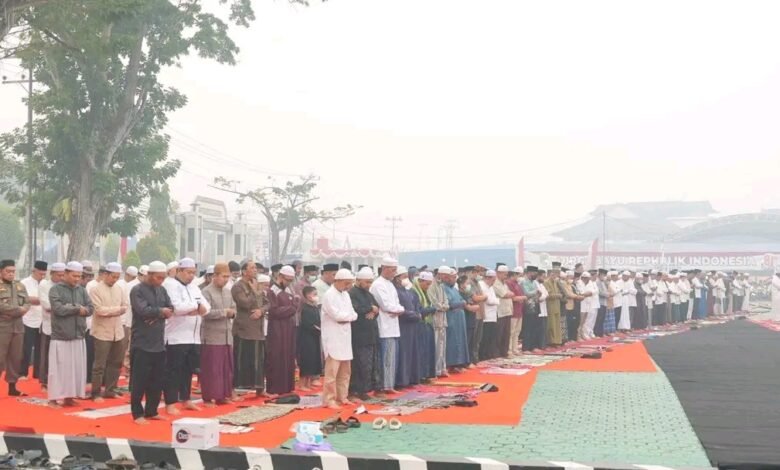 Sholat Istisqa di Barito Utara: Doa Minta Hujan dan Waspada Karhutla