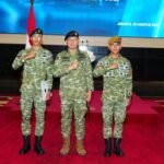 Dua Prajurit TNI yang Turunkan Bendera Bulan Bintang Dapat Kenaikan Pangkat