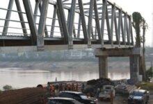 Shalahuddin: Pastikan Jalan dan Jembatan Rampung Tepat Waktu Shalahuddin: Pastikan Jalan dan Jembatan Rampung Tepat Waktu