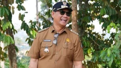 Shalahuddin Puji Pelayanan Jemput Bola Disdukcapil di Desa Bukit Sawit Shalahuddin Puji Pelayanan Jemput Bola Disdukcapil di Desa Bukit Sawit