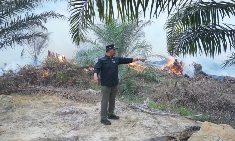 Shalahuddin dan Forkopimda Turun Langsung ke Titik Api