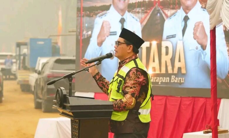 Shalahuddin Minta Kontraktor Utamakan Kualitas Pembangunan Jembatan