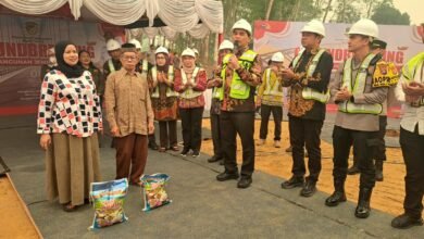 Bangun Jembatan Sekaligus Pasar Murah, Pemkab Barito Utara Disambut Warga