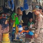 Belasan Lapak PKL di Muara Teweh Ditertibkan