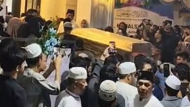 Jenazah H. Nadalsyah Disemayamkan di Kediaman Muara Teweh