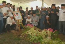 Prosesi Pemakaman Mantan Bupati Barito Utara H. Nadalsyah