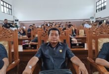 DPRD Gumas Minta Dinas PU Percepat Perbaikan Jalan Sebelum Musim Hujan DPRD Gumas Minta Dinas PU Percepat Perbaikan Jalan Sebelum Musim Hujan